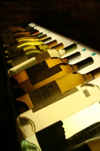 wine ready to serve in your magnetic restaurant